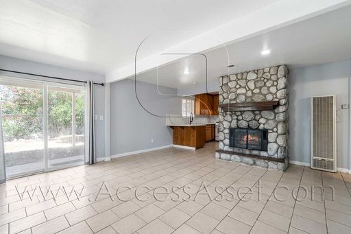 Lovely 3 Bed/3 Bath Home In Quail Valley!