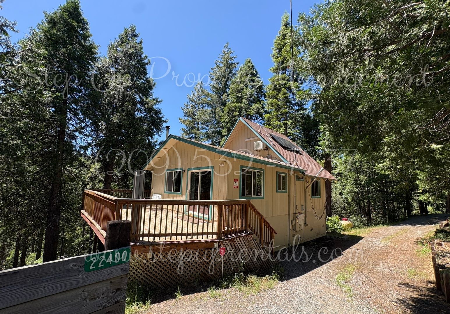 Twain Harte House: 22400 Broken Bough Ln