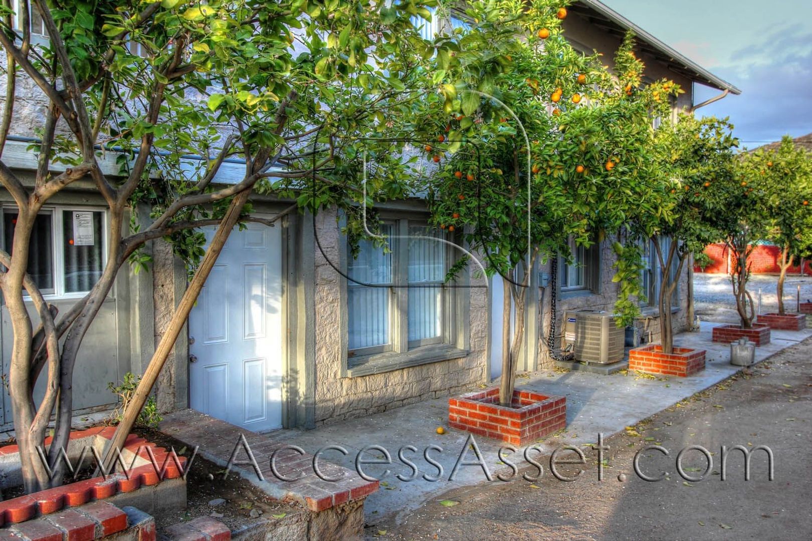 Lake Elsinore Apartment: 242 N Chestnut St.