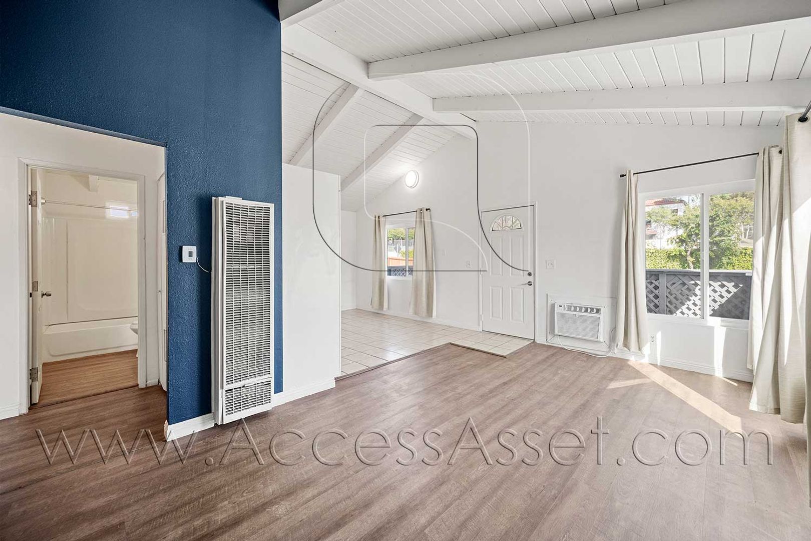 Lake Elsinore Multiplex: 103 Mohr St. - A