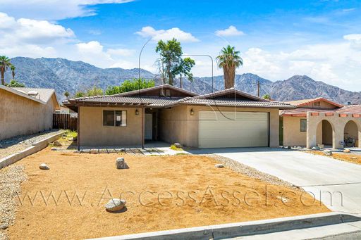 Open-Concept La Quinta Home with Private Fenced Yard – photo 1