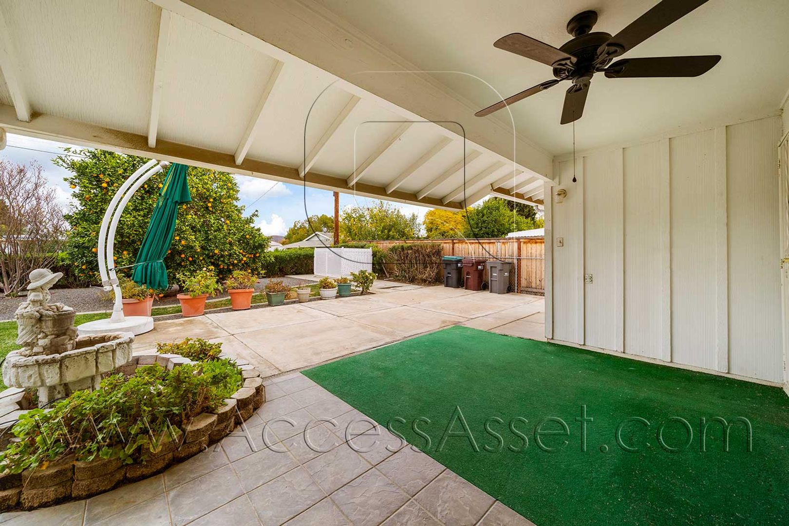 Menifee House: 29090 Del Monte Dr