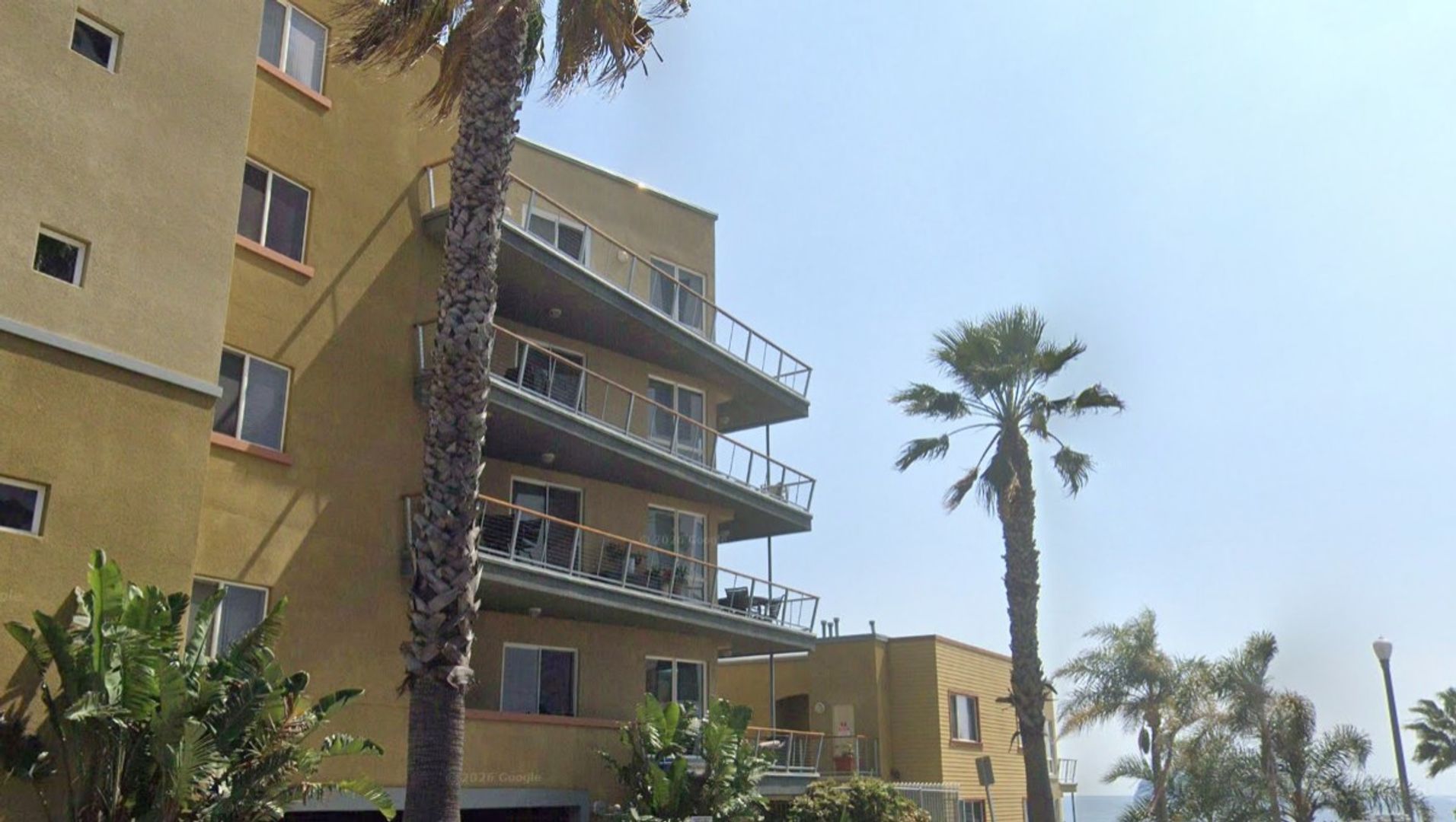 Long Beach House: 1400 E Ocean Blvd - 2409