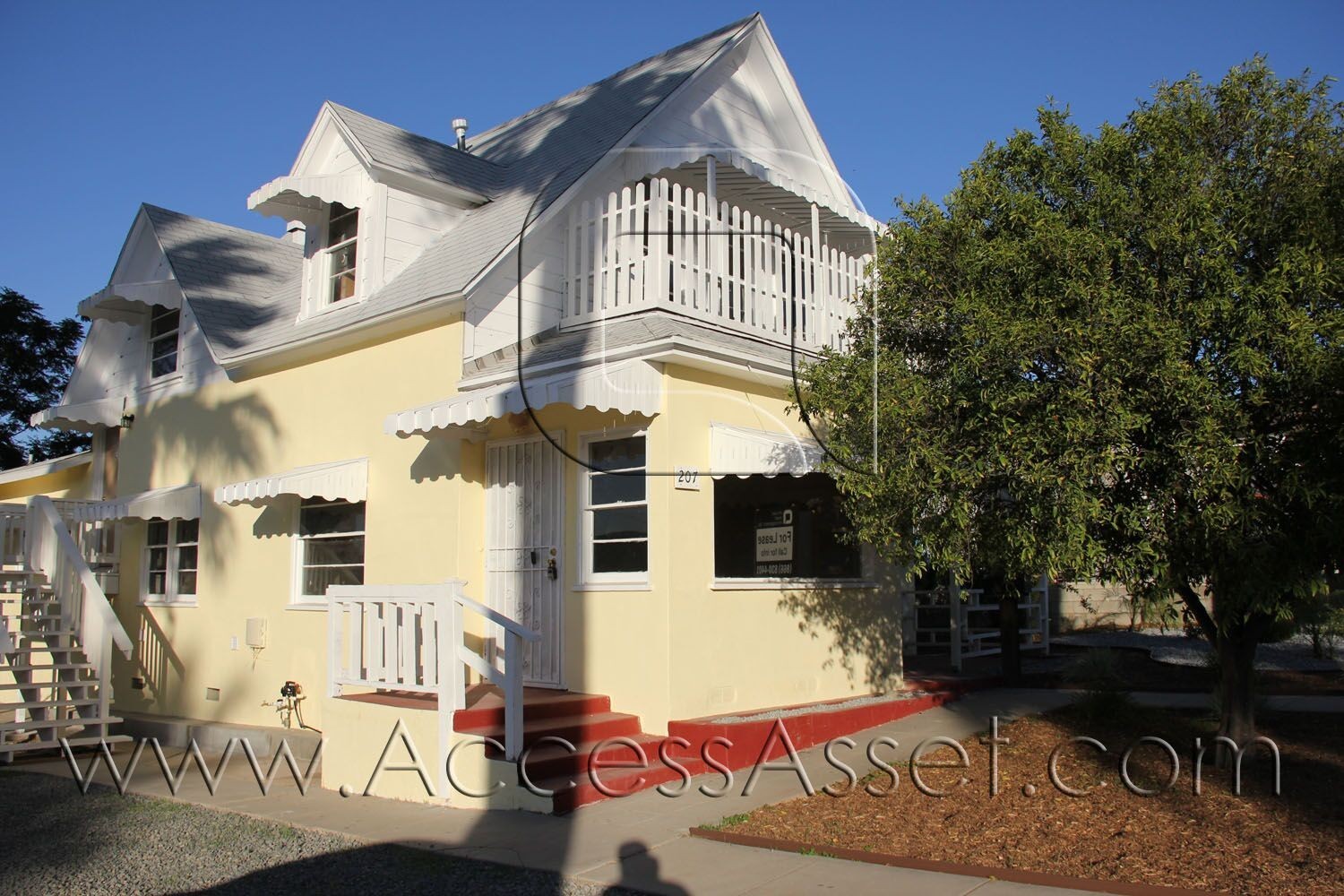 Lake Elsinore Multiplex: 207 E. Graham - A