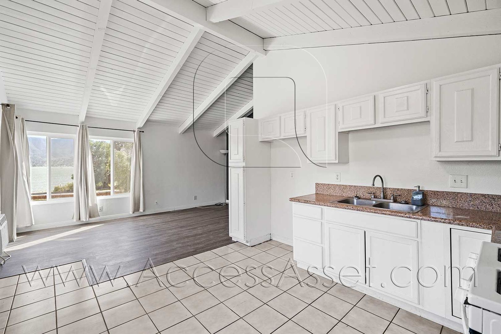 Lake Elsinore Multiplex: 103 Mohr St. - A