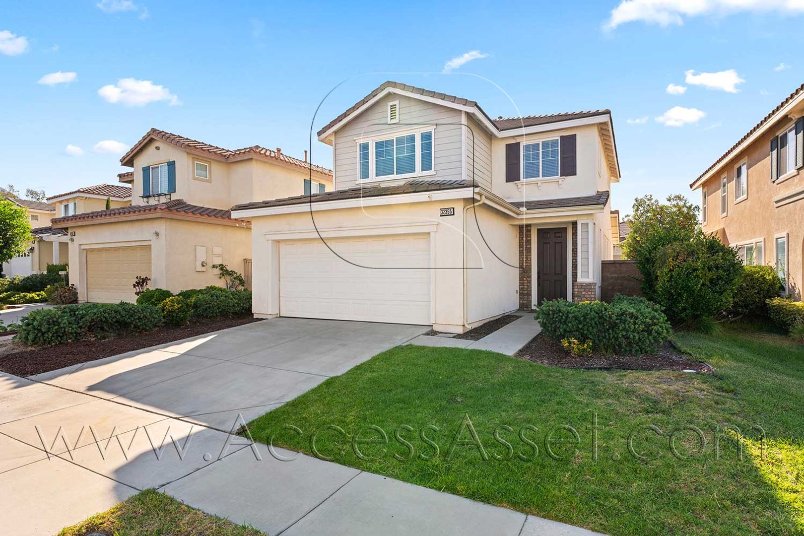 Lake Elsinore House: 32355 Fernleaf Dr