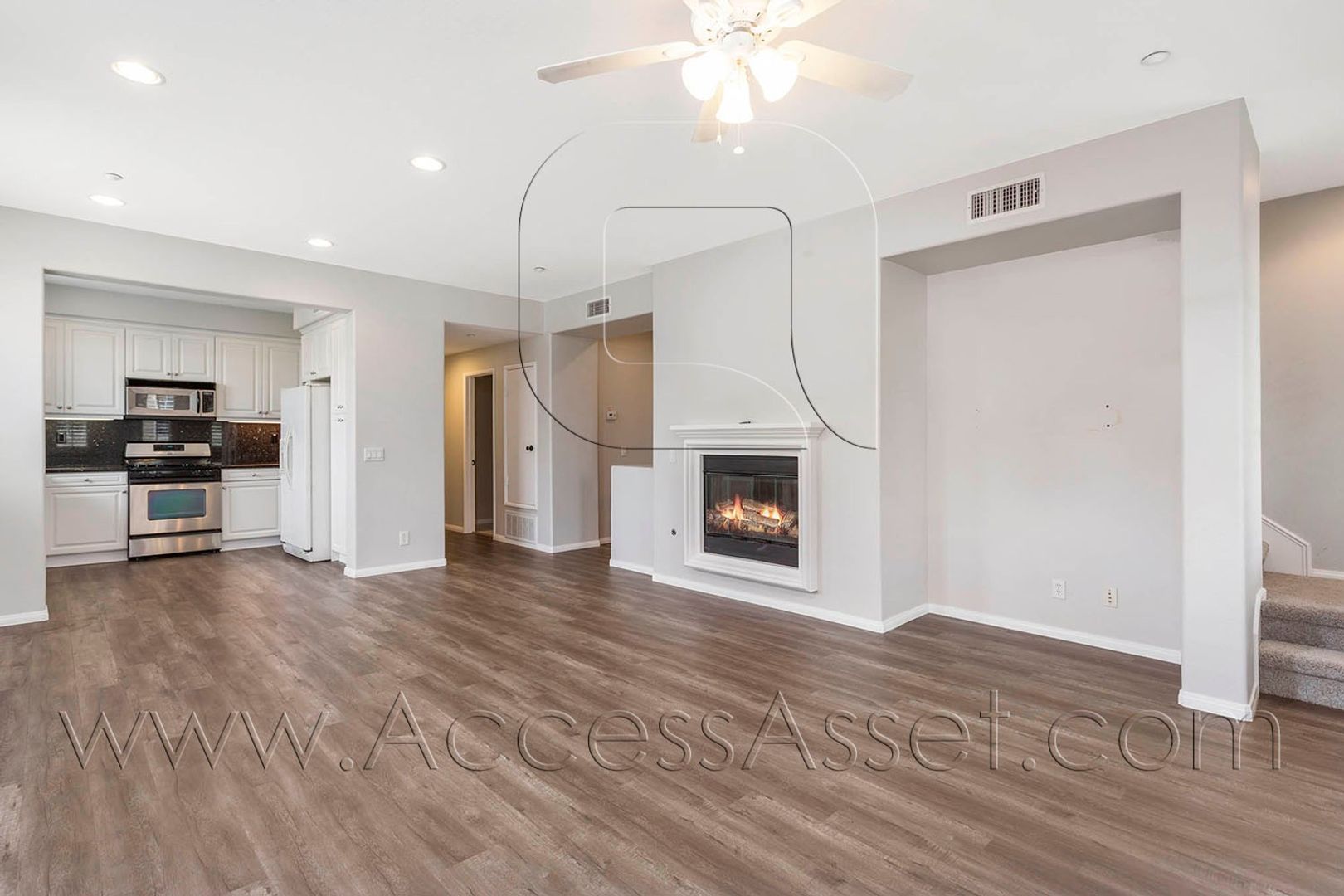 Tustin House: 361 Flyers Lane