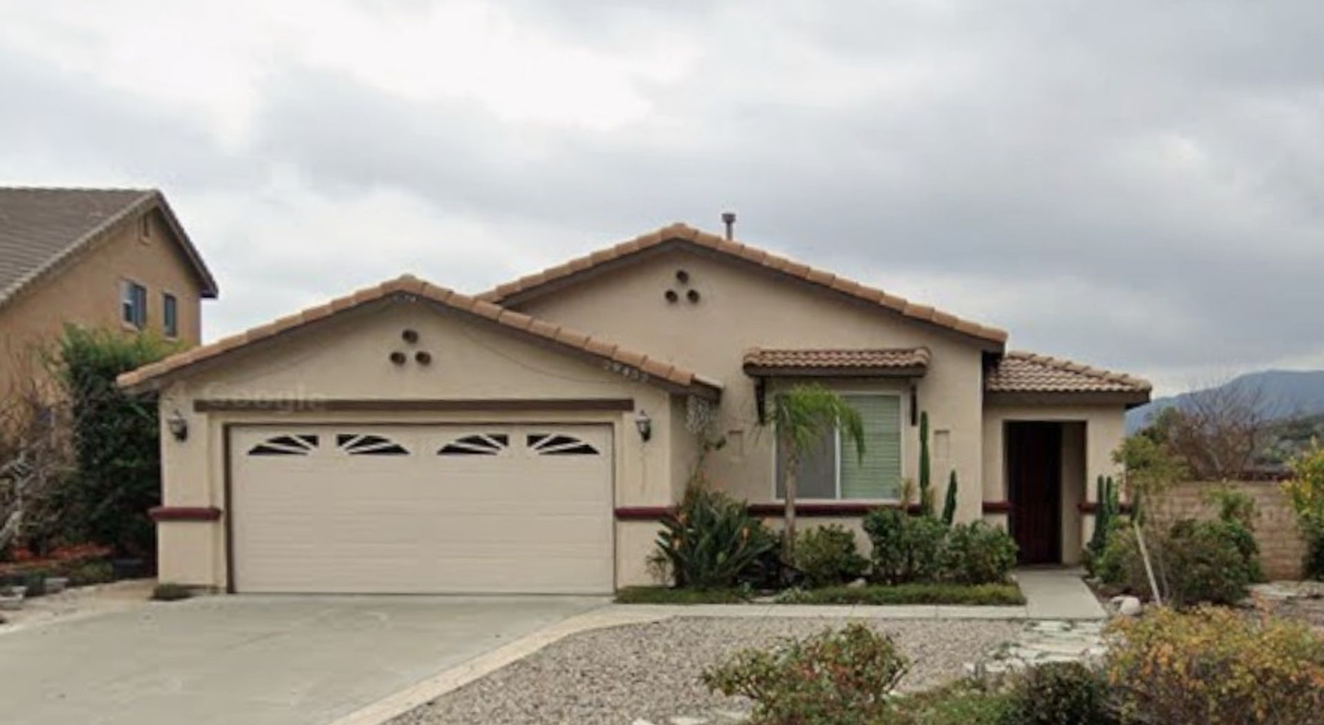 Lake Elsinore House: 29452 Rock Point Dr