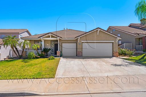 Spacious Single-Story 4-Bedroom Home with 3-Car Garage in Horsethief Canyon Ranch – photo 1