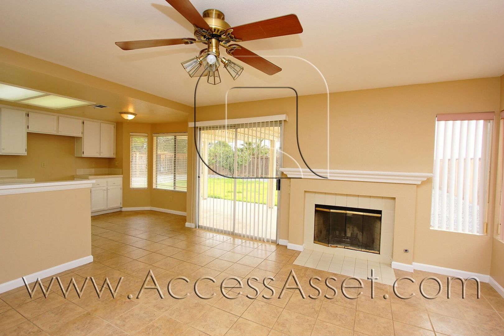 Murrieta House: 24359 Saradella Ct