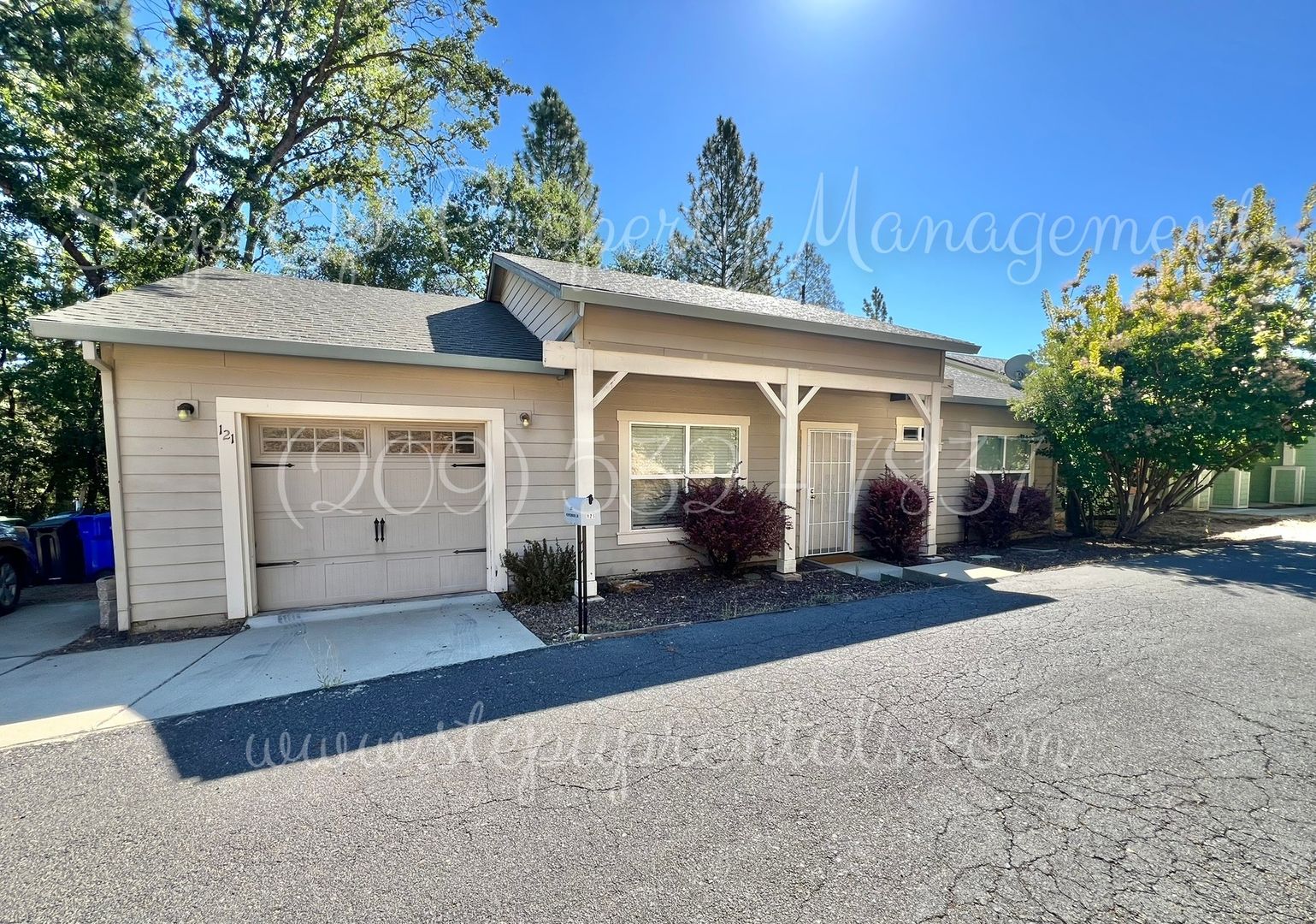 Sonora House: 121 Pepperwood Ln