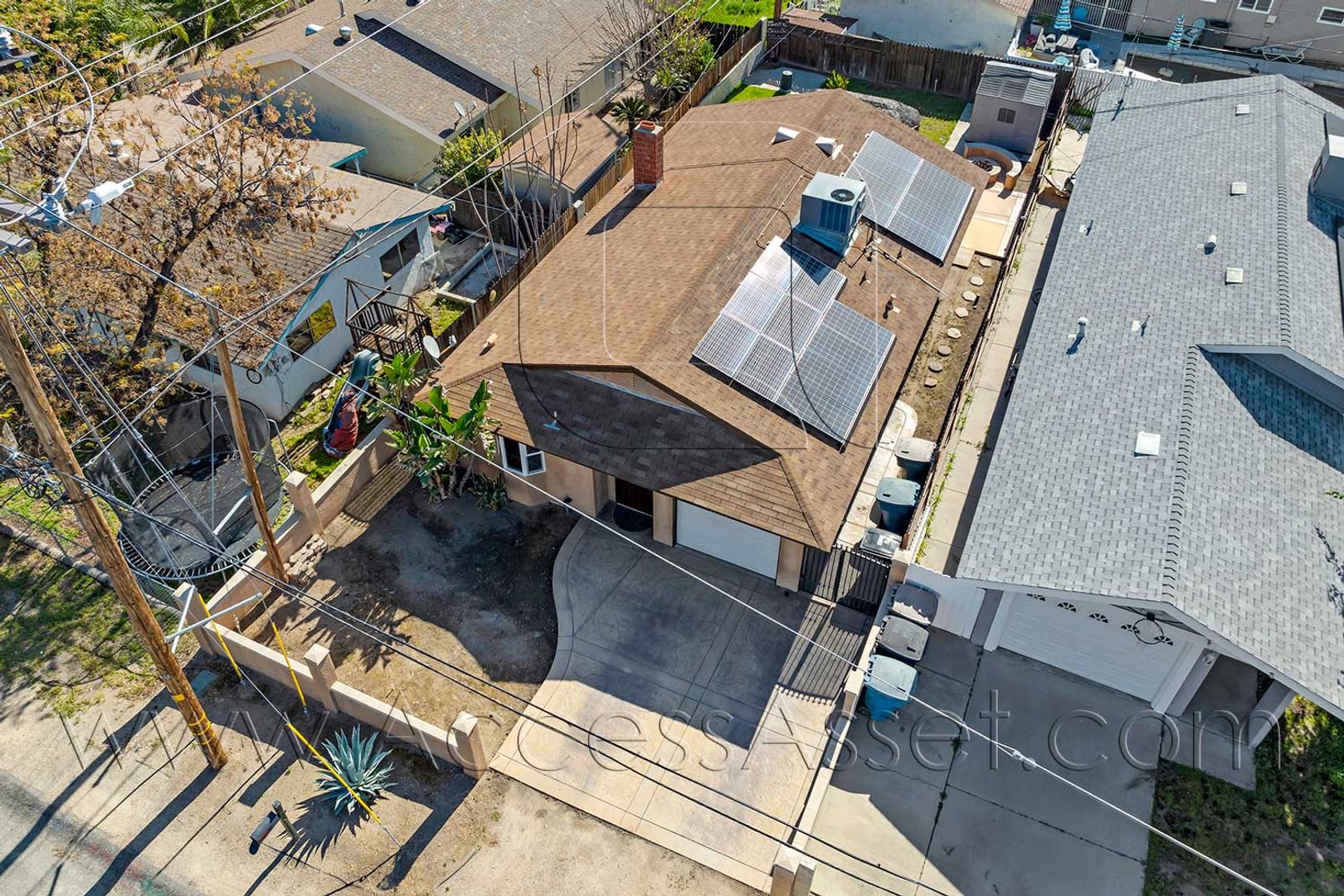 Lake Elsinore House: 33170 Wood St