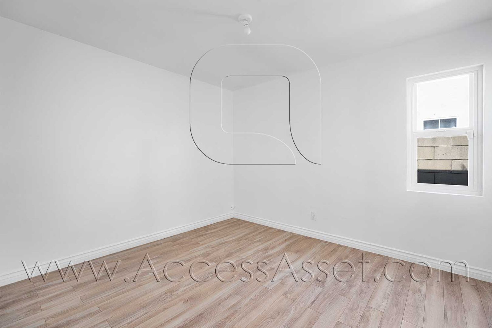 Torrance House: 4239 W 179th St