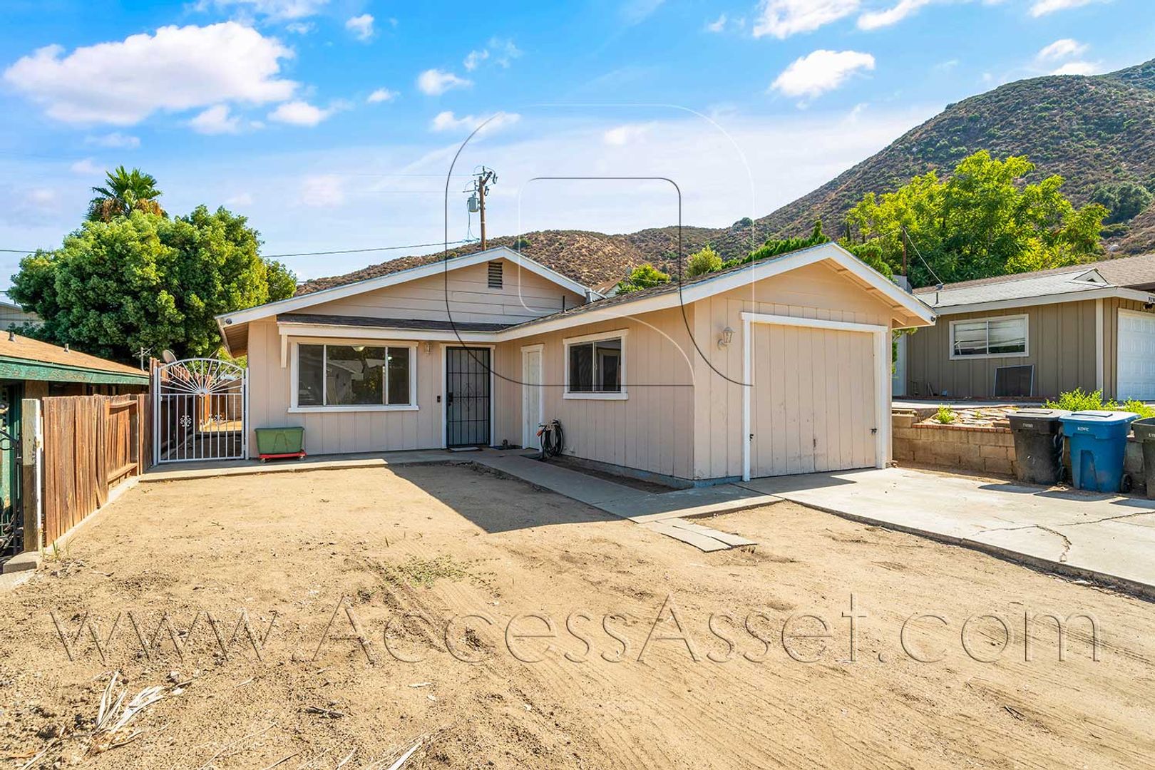 Lake Elsinore House: 33220 Schaper St