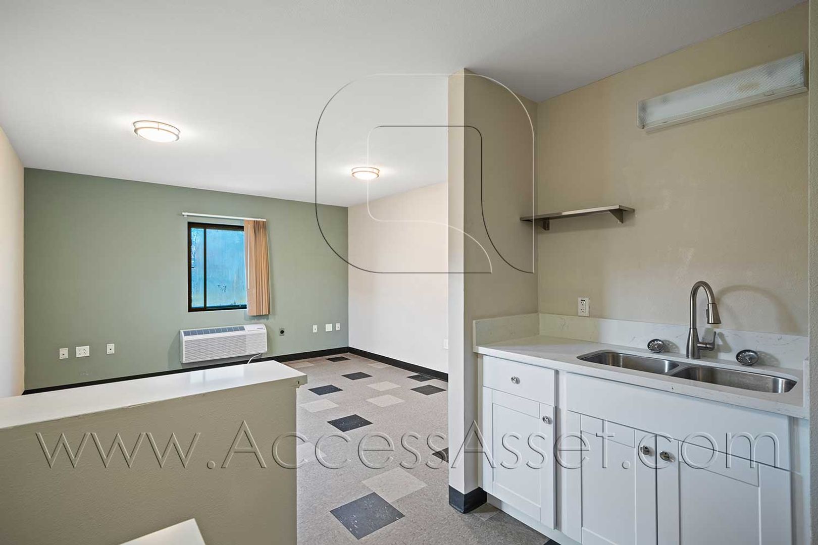 Anza Apartment: 572-100-046