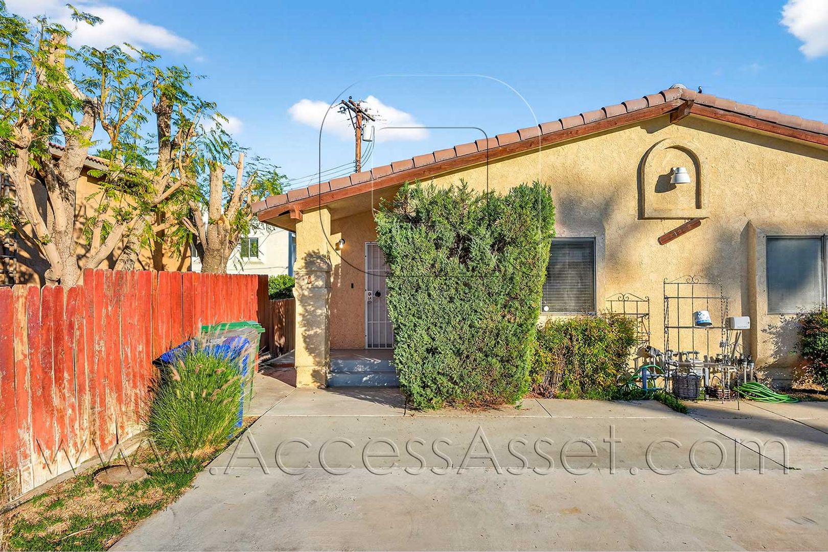 La Quinta Multiplex: 51066 Avenida Mendoza - A