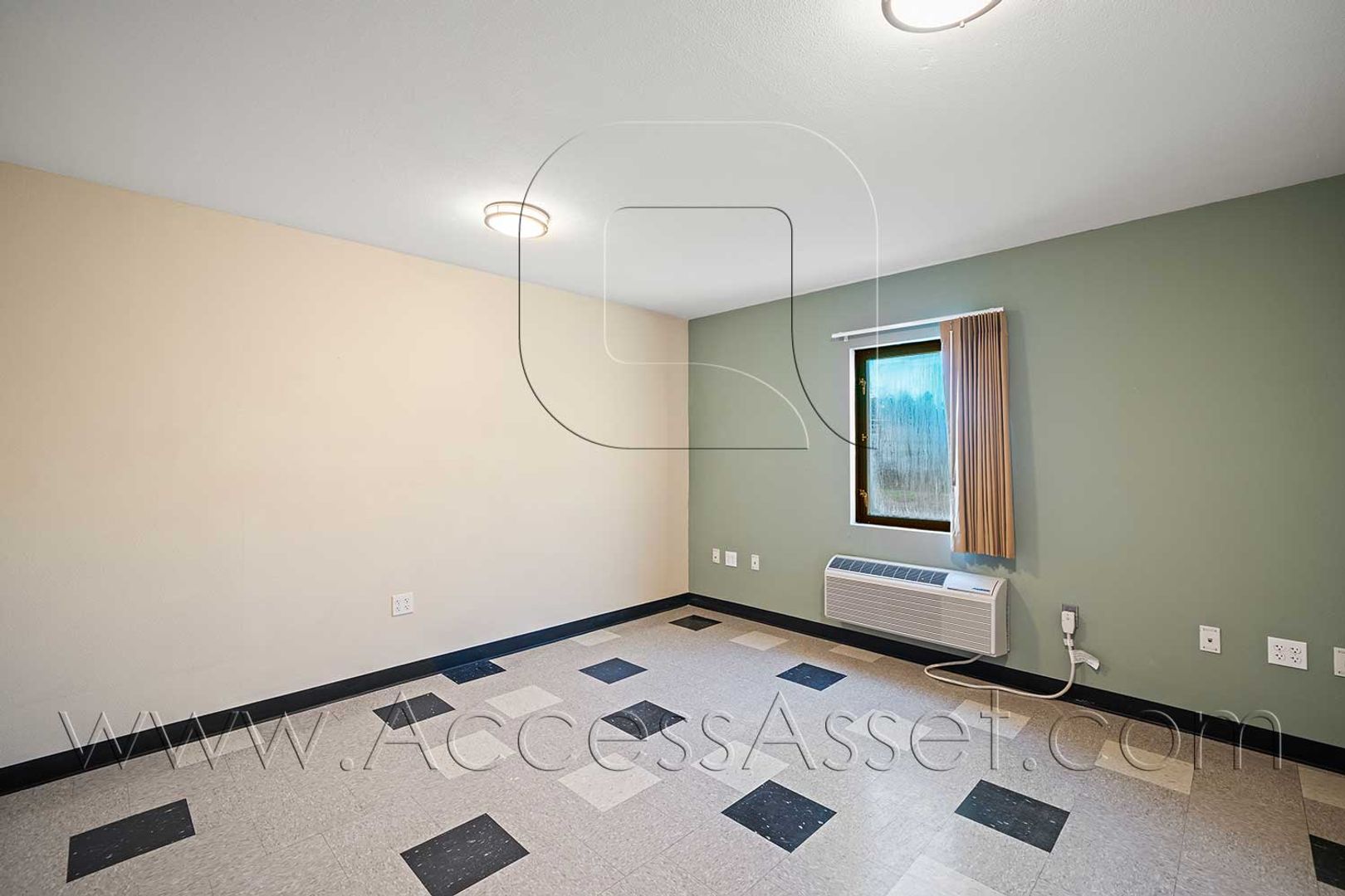 Barstow Multiplex: (*) 29255 Old Highway 58 - 105