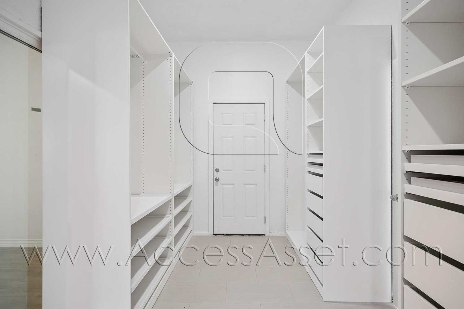 Torrance House: 4239 W 179th St