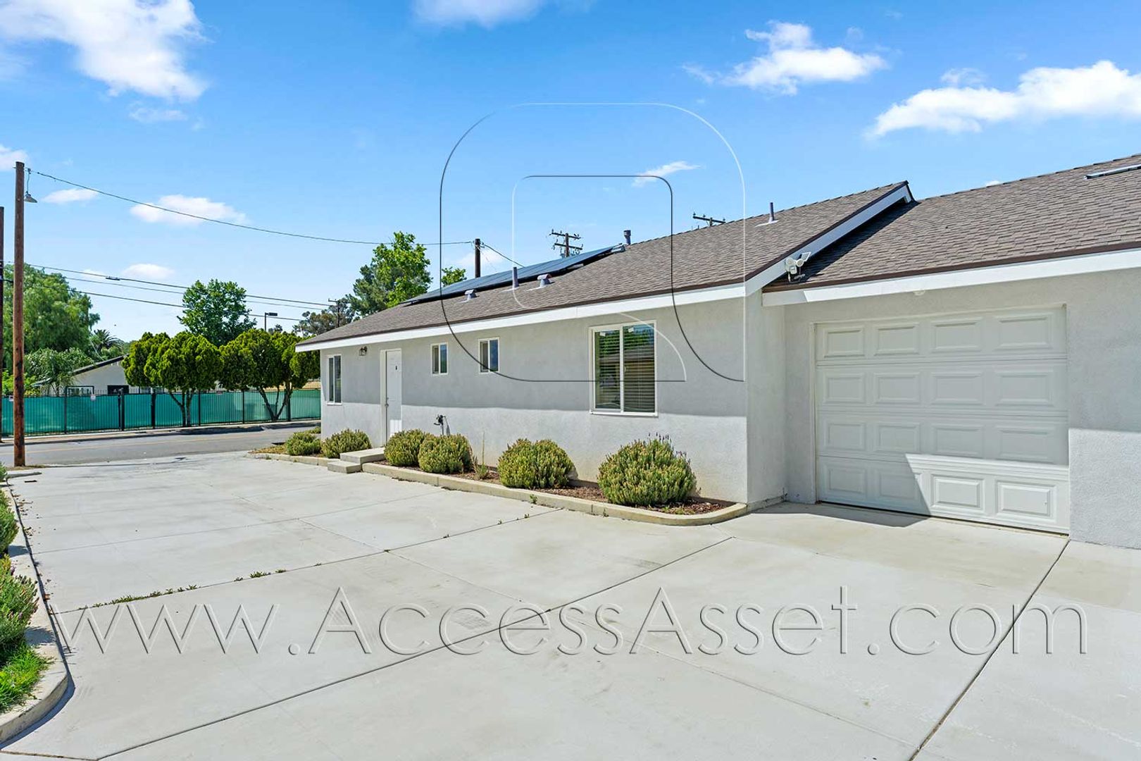 Lake Elsinore Apartment: 108 S Lindsay St