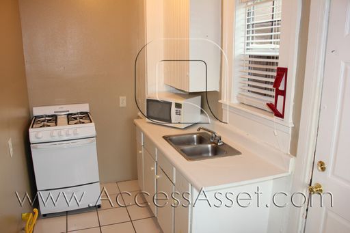 Studio Apartment in Historic Downtown Lake Elsinore