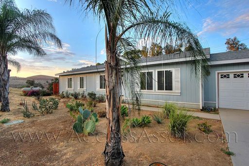 Spacious 3 Bedroom Home with Fenced Yard & Two-Car Garage in Lake Elsinore – photo 1