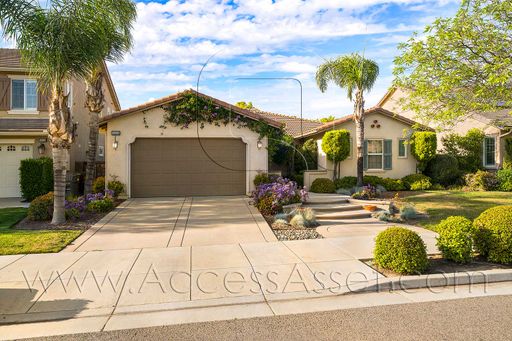 Spacious 5-Bedroom Oasis at Dry Creek in Heritage Lake – photo 1