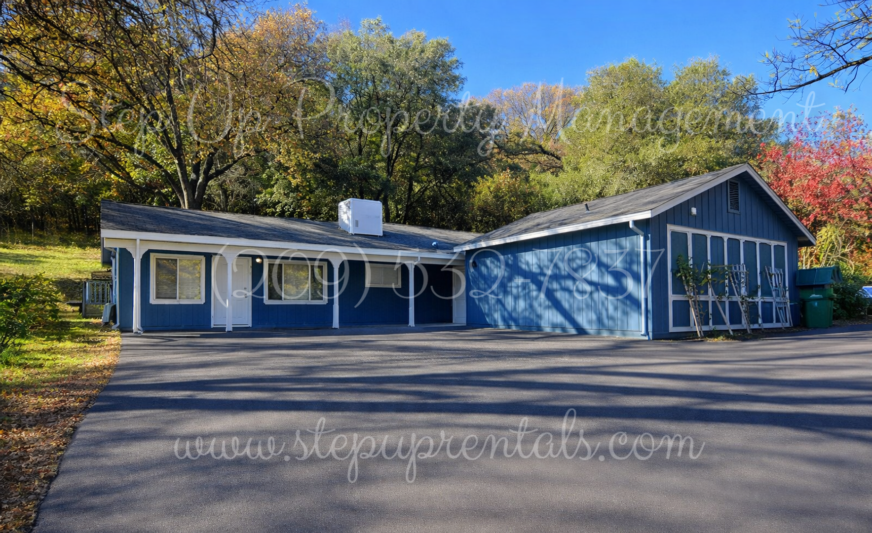 Sonora Apartment: 494 Snell St