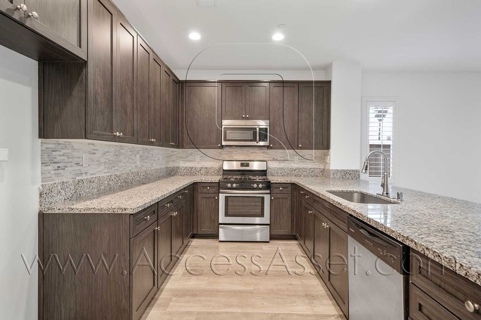 Lake Elsinore House: 30022 Cottage Lane