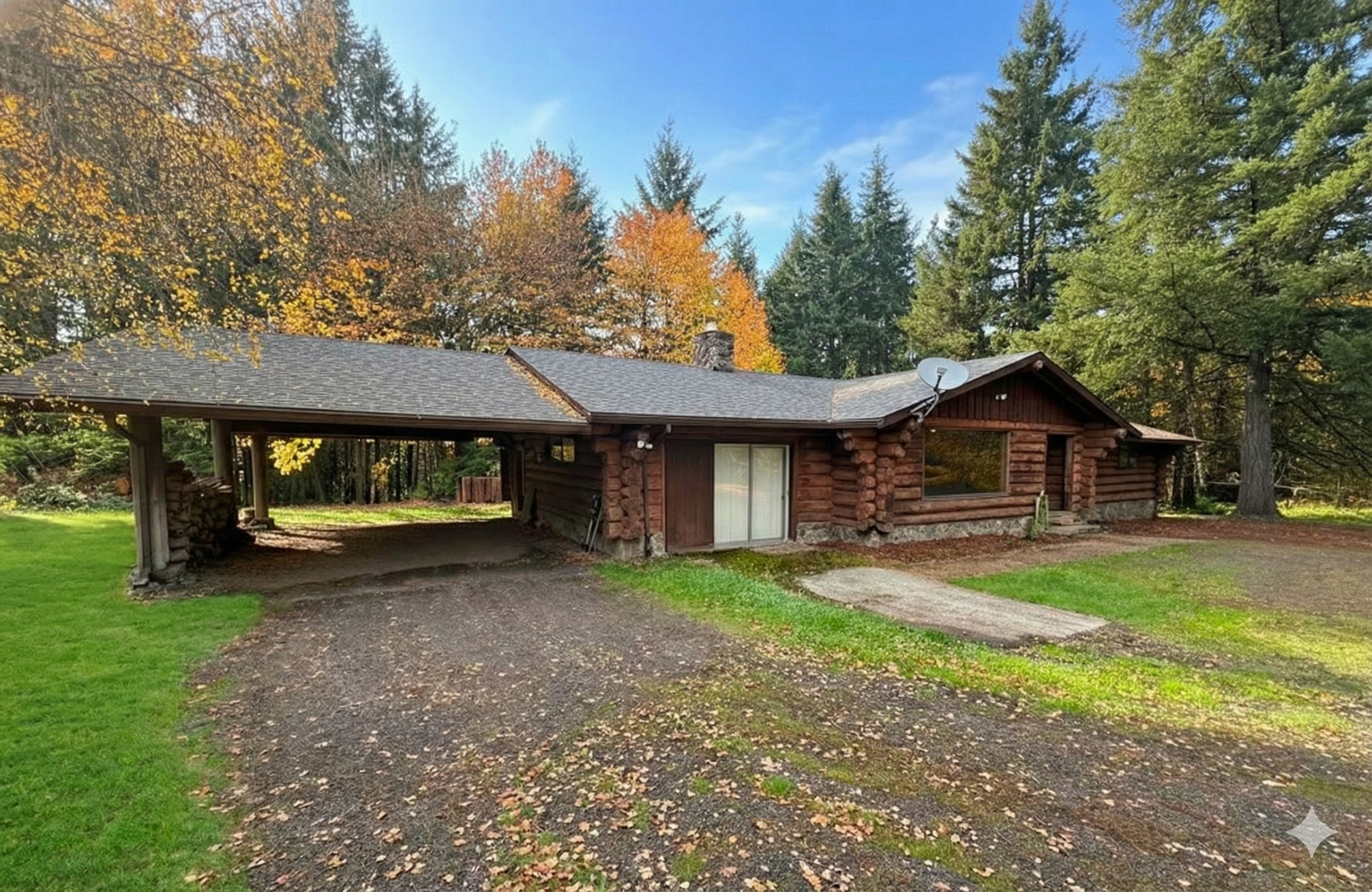 Newberg House: 30365 NE Trails End Ln