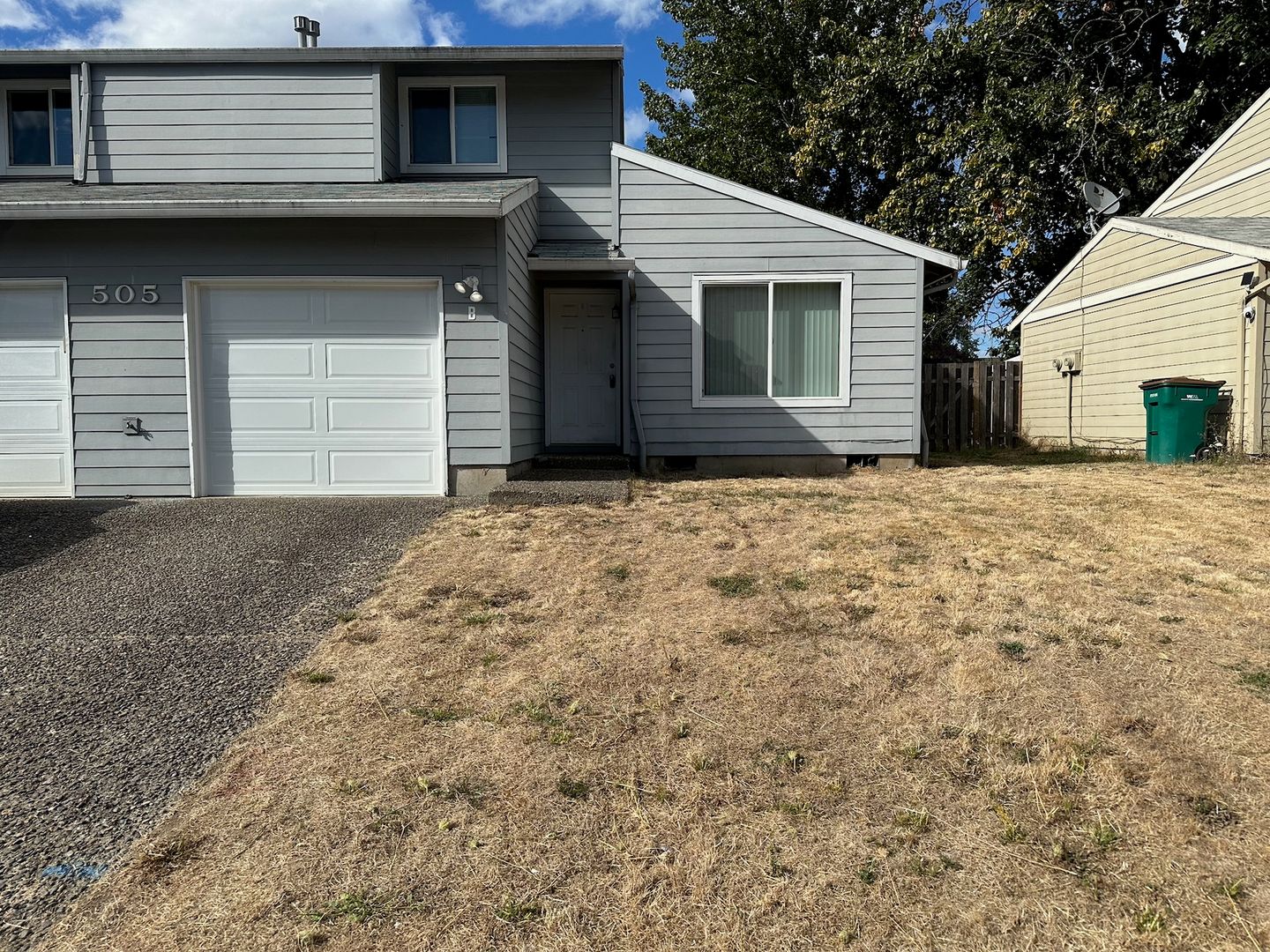 Newberg Apartment: 505 Michelle Ct