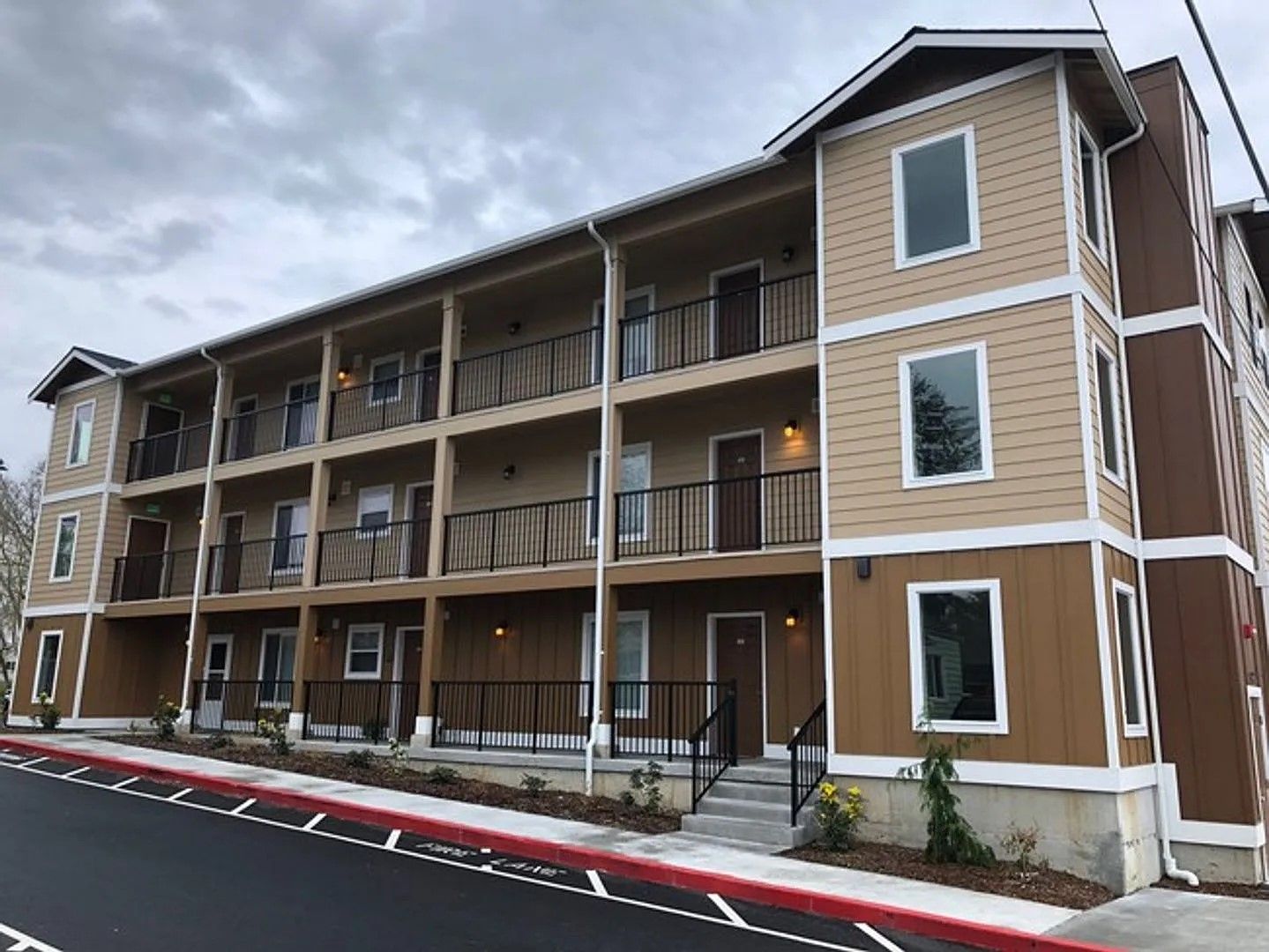 Ferndale Apartment: 5722 Vista Dr