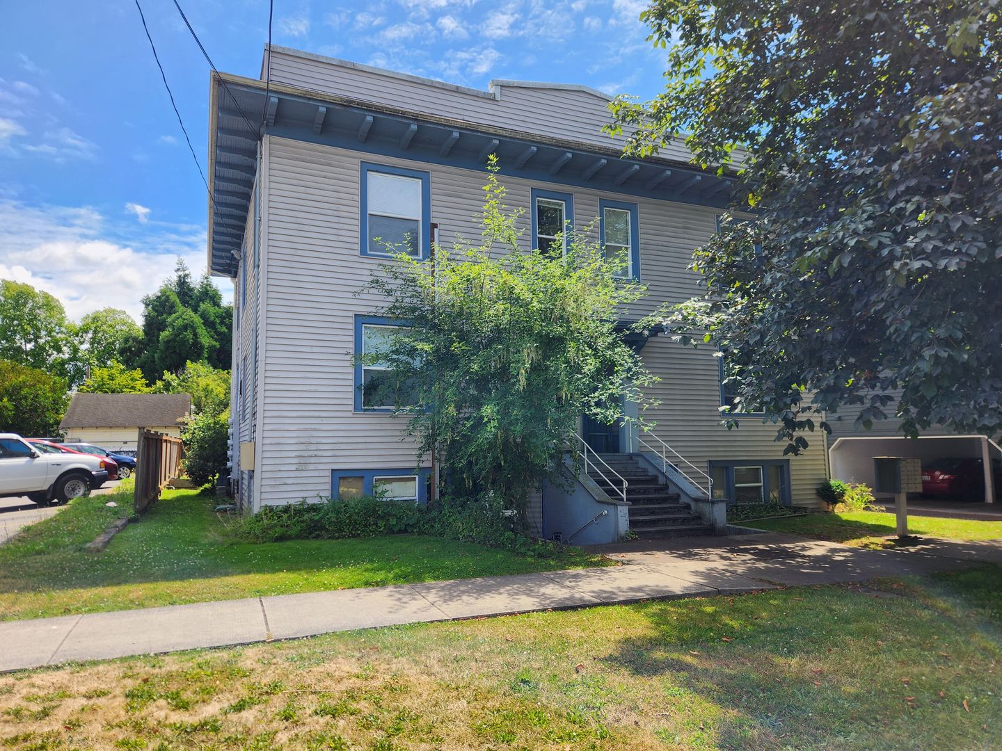 Bellingham Apartment: 1604 I Street