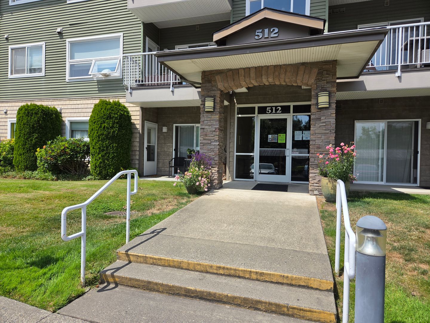 Bellingham House: 512 Darby Drive #205