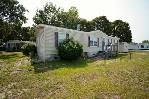 3 Bedroom/ 2 Bathroom Double Wide Available in Surf City!!!