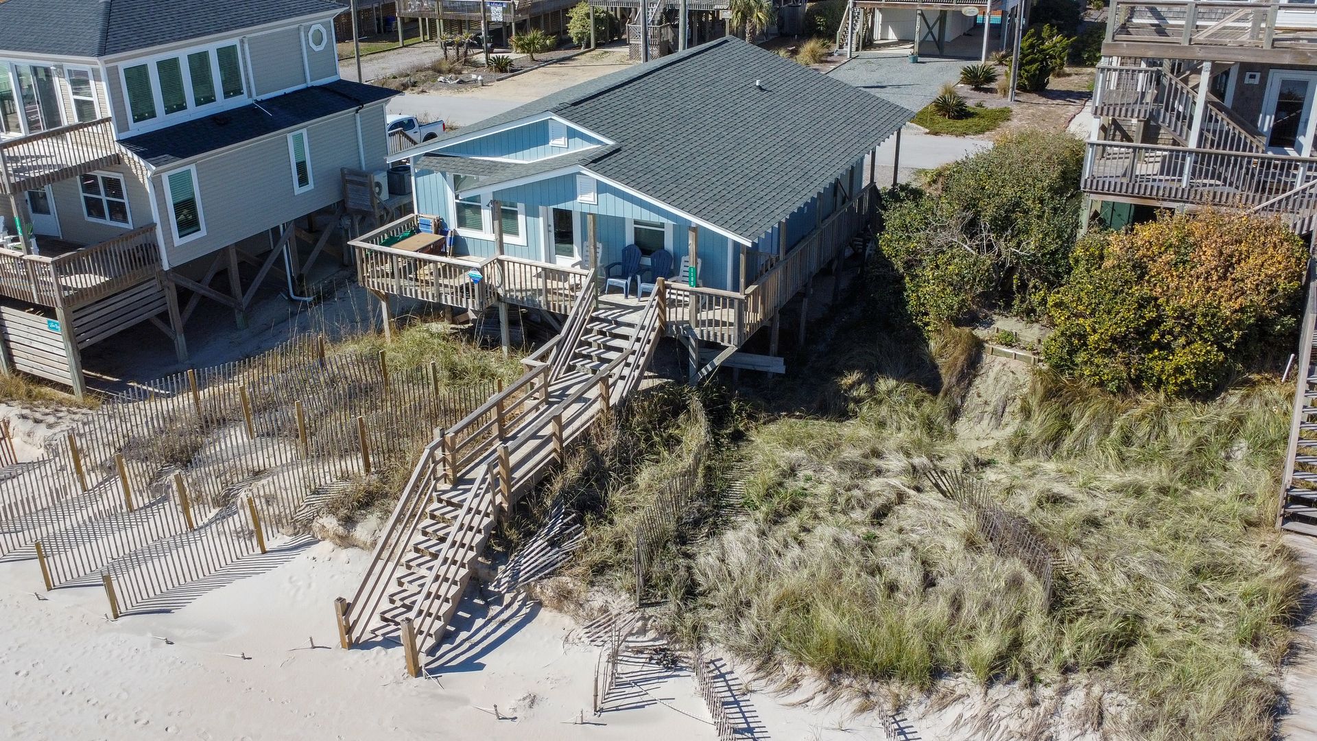 Surf City House: 1108 N Shore Dr