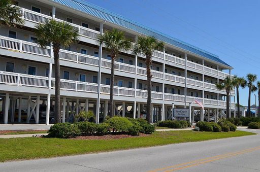 SEASONAL RENTAL 2 Bedroom Condo in Surf City- Small Pets Allowed with Homeowner Approval