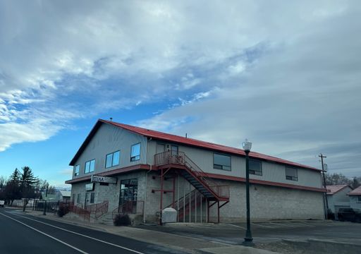 Office Space Available – Water Street | Available Mid-February 2026 – photo 1