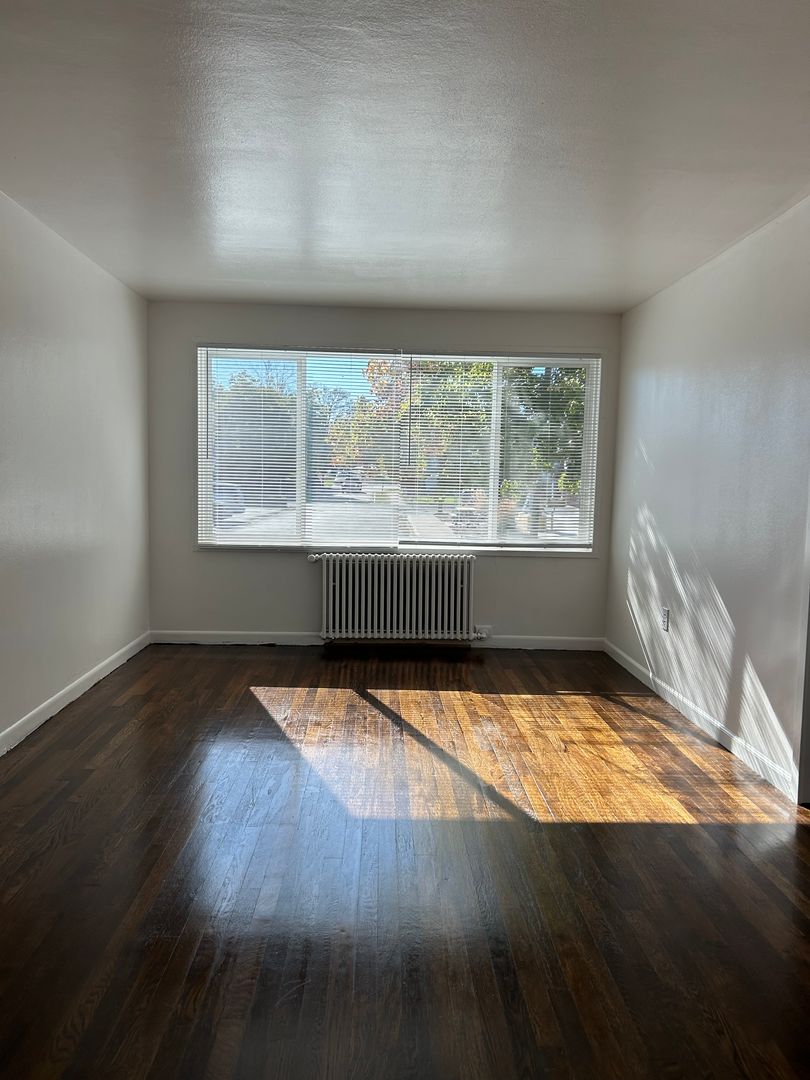 Yakima Apartment: 1501 / 1509 Summitview Ave