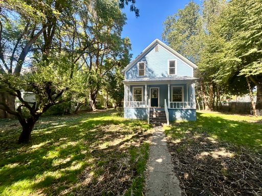 3 Bed 1.5 Bath Rental at 811 East 4th Avenue, Ellesnburg, WA