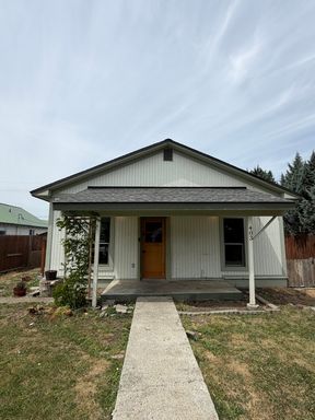 Two Bedroom Home in West Ellensburg – photo 1