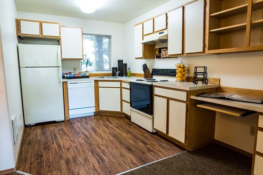 Spacious 2-Bedroom, 2-Bath Apartments with Open Floor Plan – photo 1