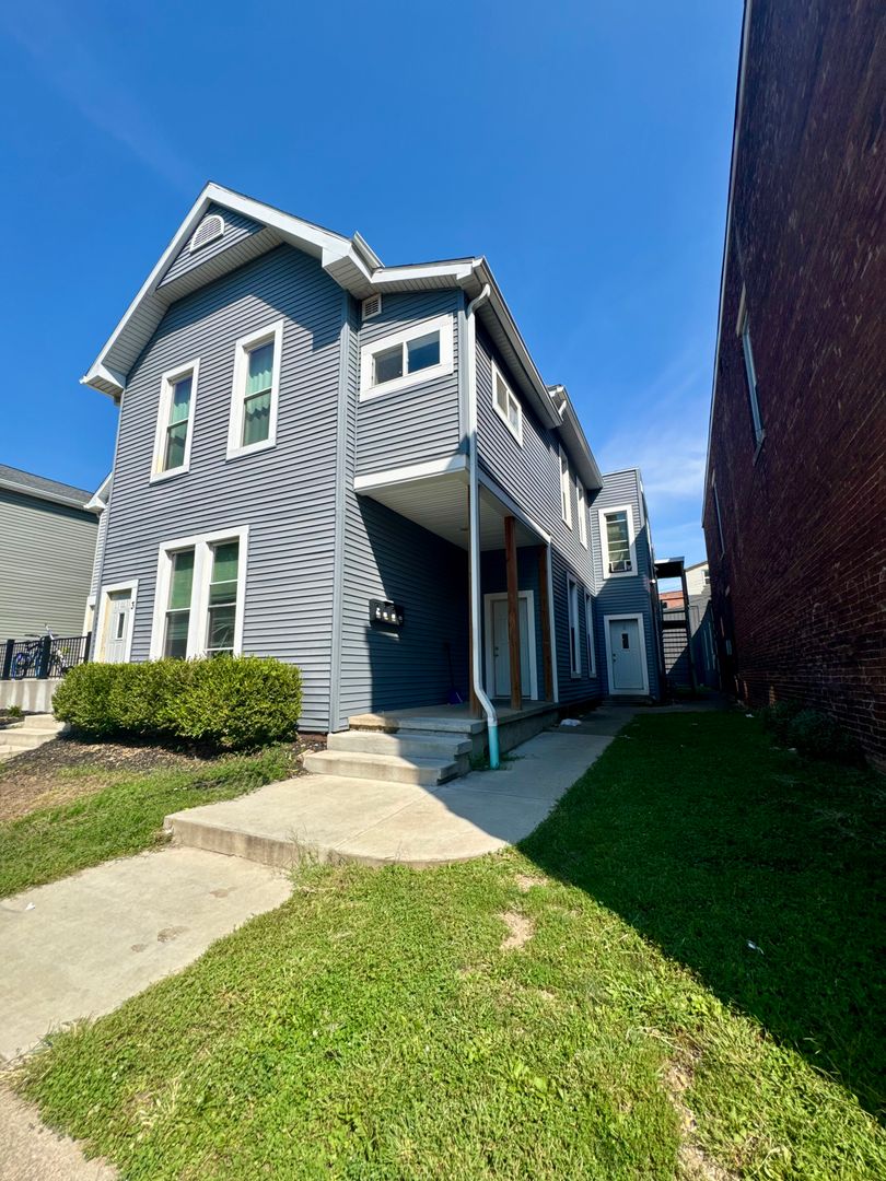 Lafayette Apartment: 814 Brown