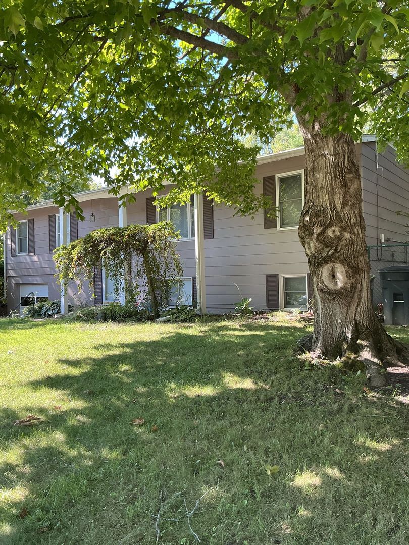 West Lafayette Apartment: 100 Magnolia Court