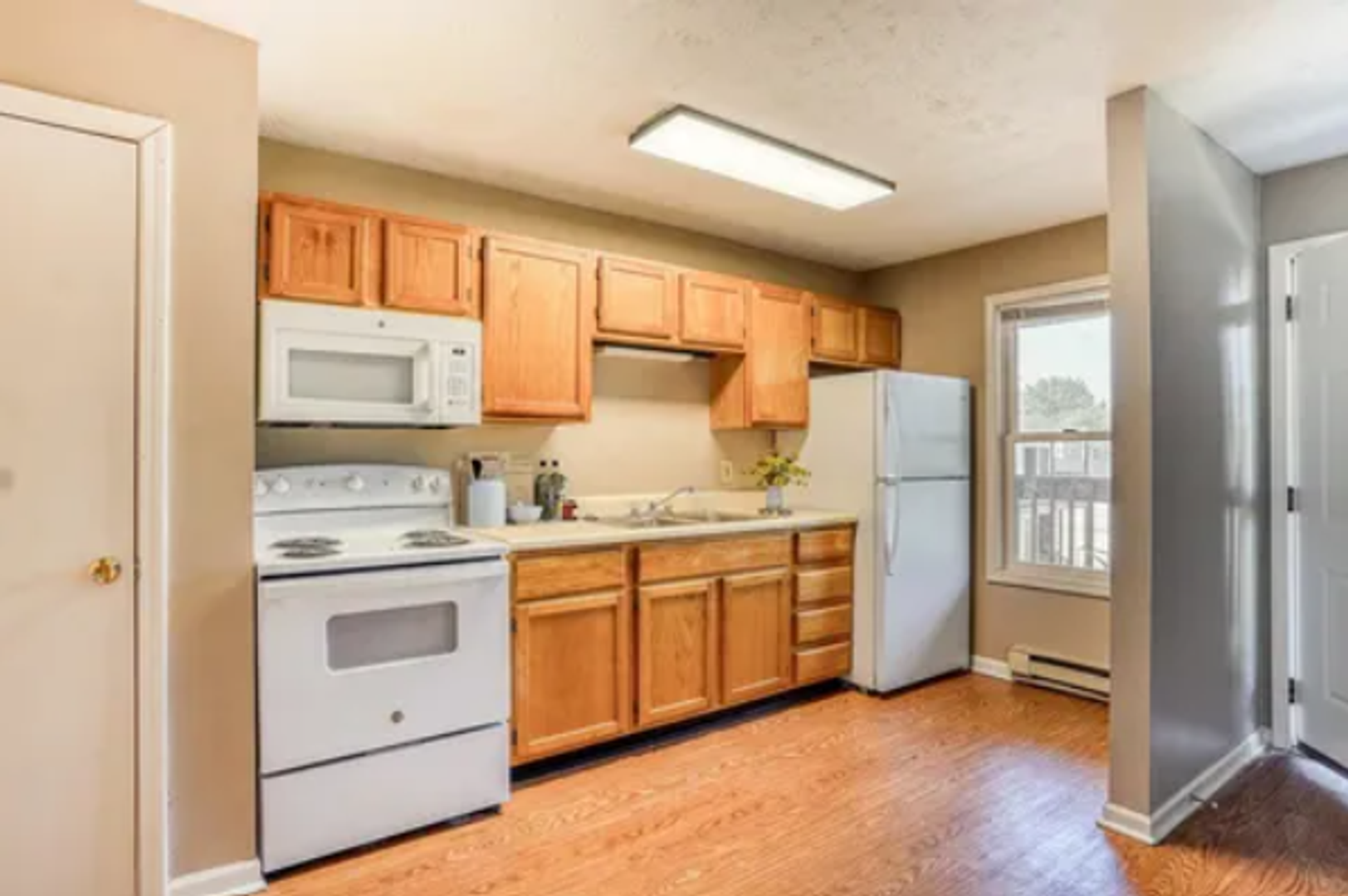 Lafayette Apartment: 318 S. 5th Street