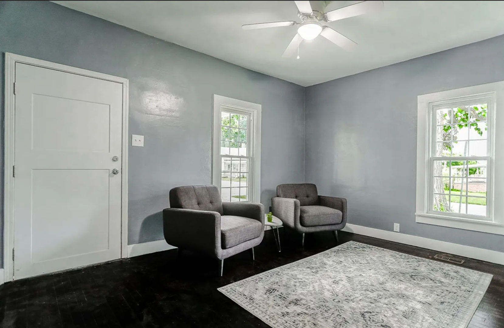 2104 Hall St 18 of 27
