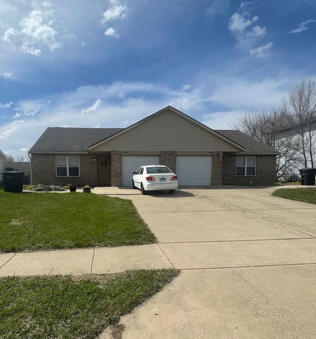 Lafayette House: 3602 Thornhill Circle E