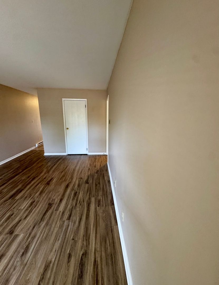 West Lafayette Apartment: 1190 Windsor Dr
