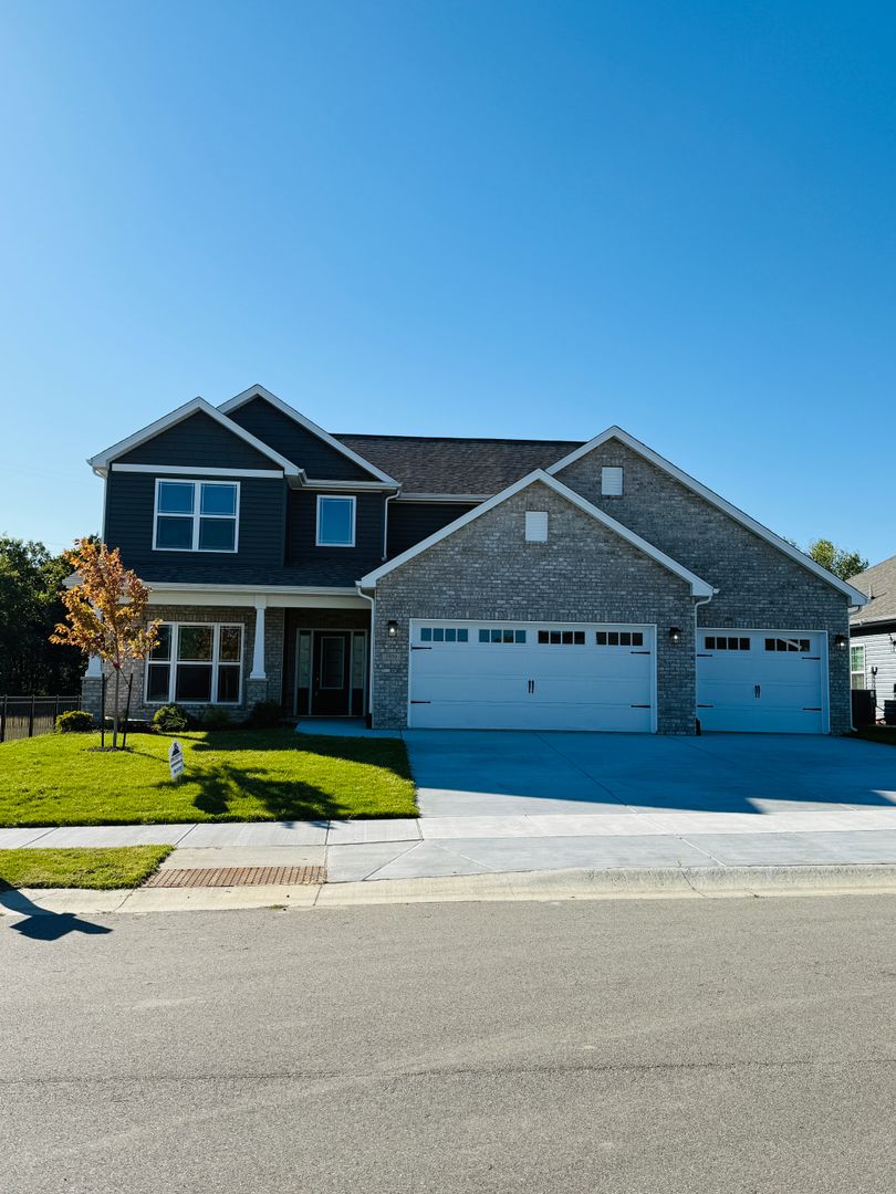 Spacious 4-Bedroom Single-Family Home in West Lafayette