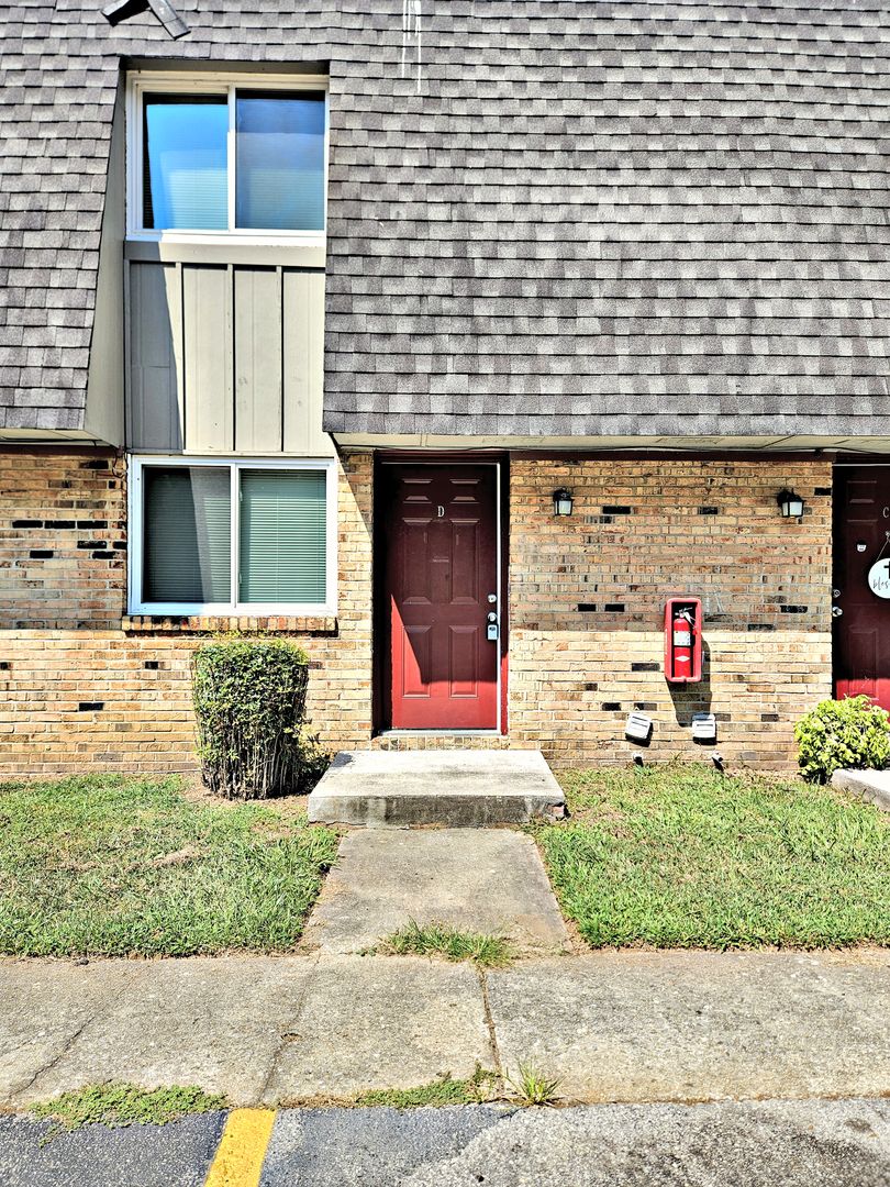 Decatur Apartment: 3526 Hwy 31 S