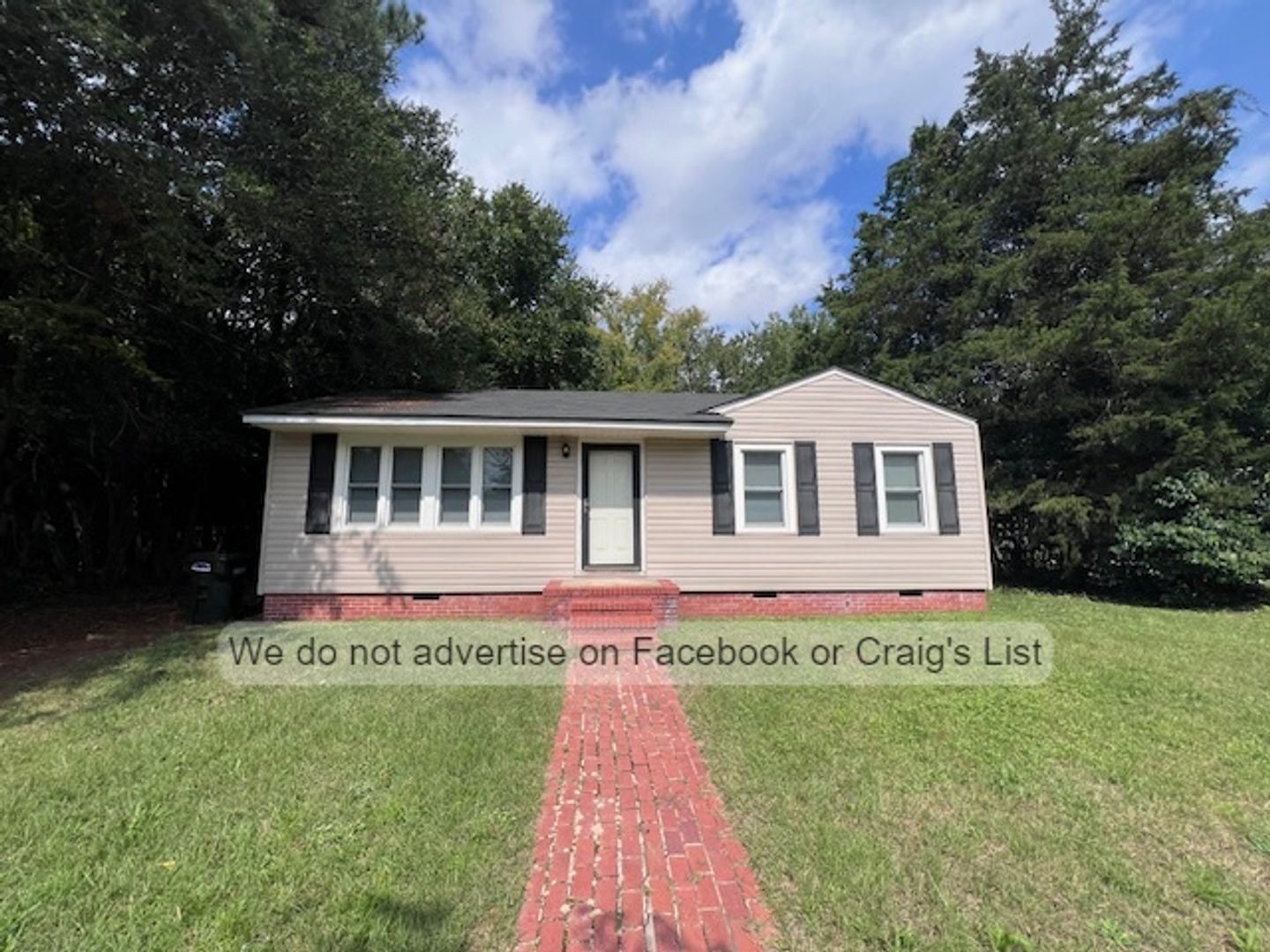 Fayetteville House: 5306 Walnut Drive